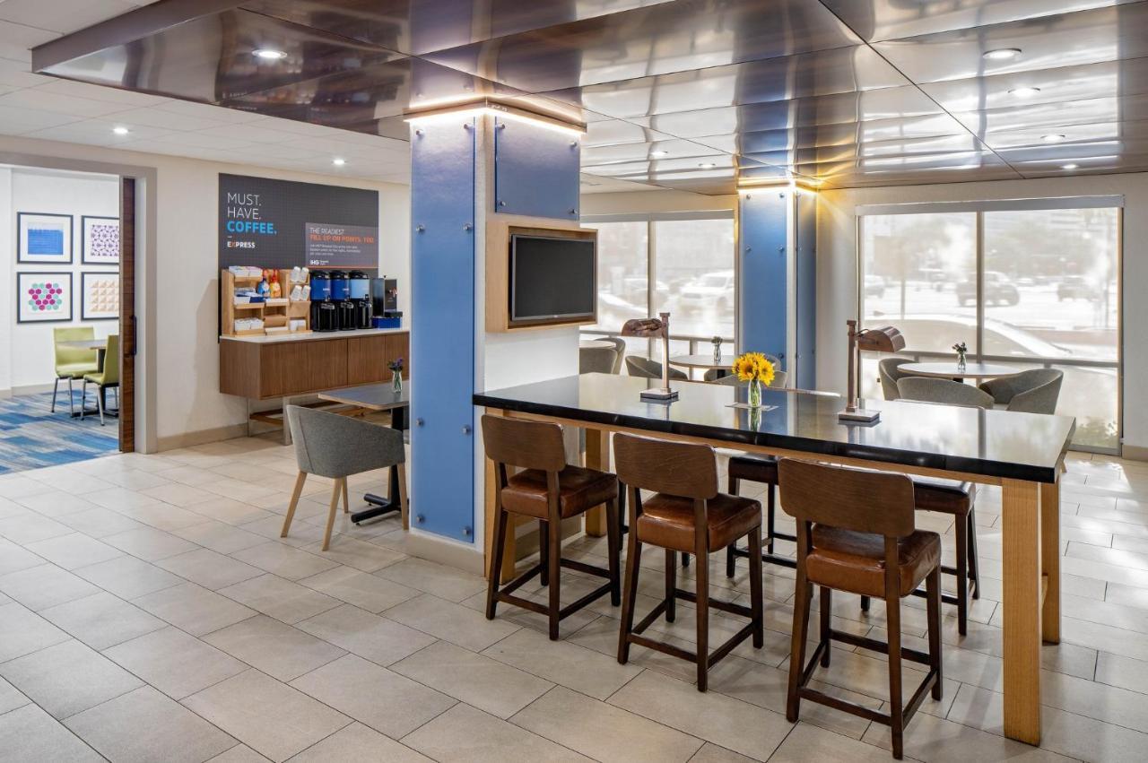 Holiday Inn Express New Orleans Downtown By Ihg Exterior foto